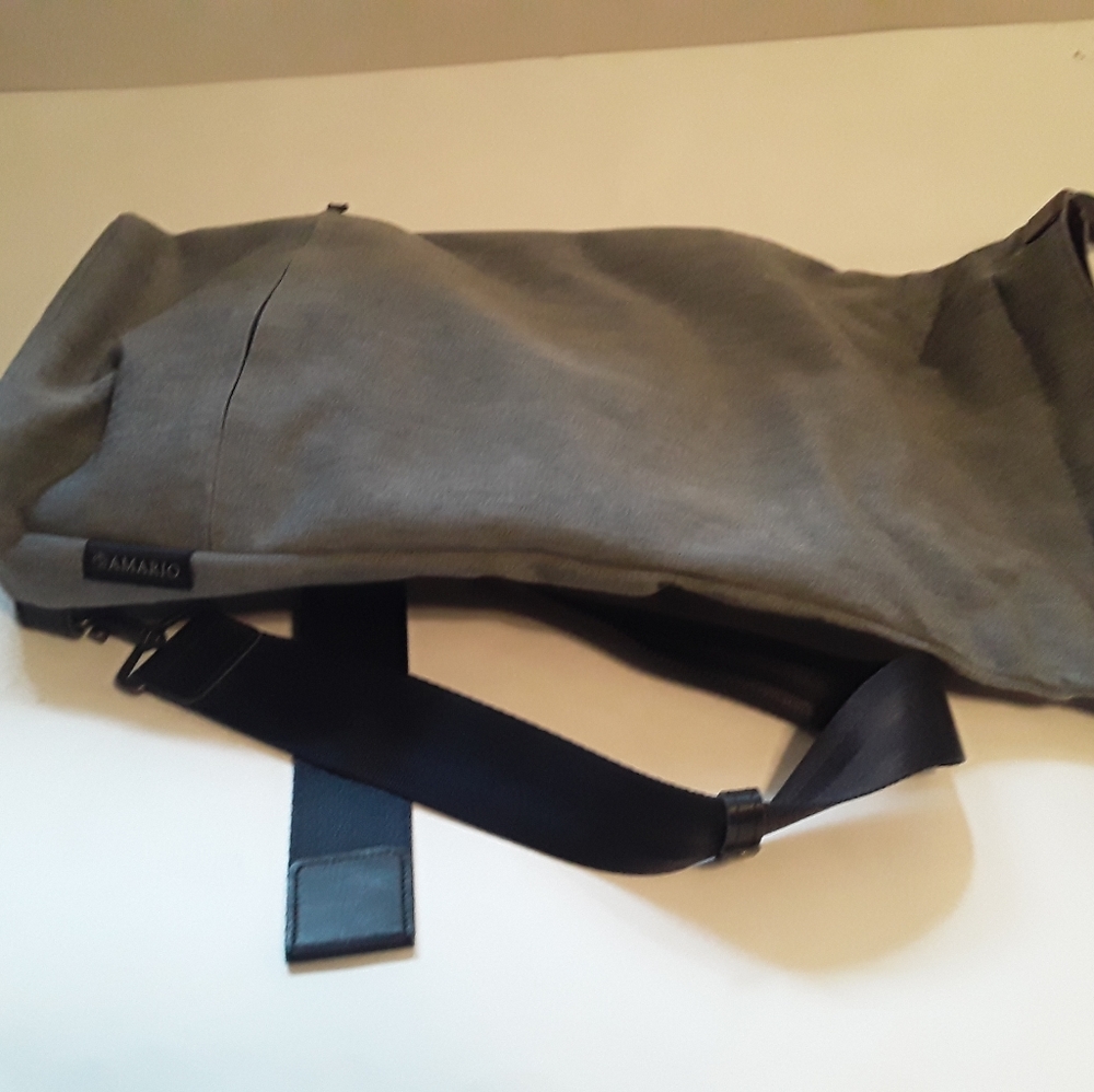 Amario Crum Bag